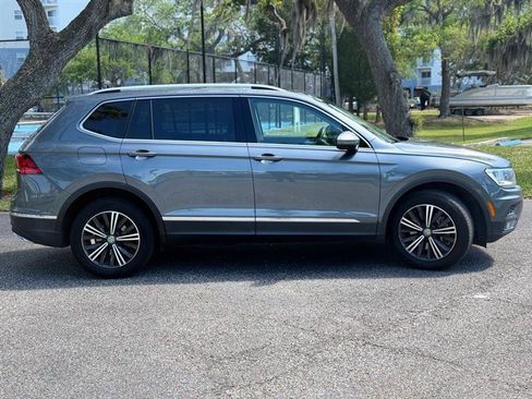 Used 2019 Volkswagen Tiguan SEL image 5