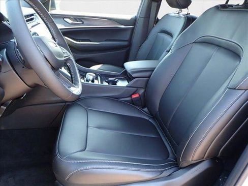 New 2025 Jeep Grand Cherokee L Limited image 13