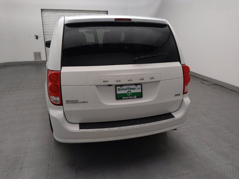 Used 2018 Dodge Grand Caravan SE FWD image 6