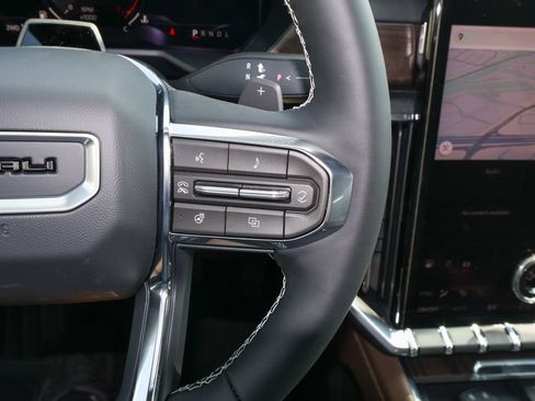 New 2027 GMC Acadia Denali Ultimate w/ LPO, Floor Liner Package AWD/4WD image 27