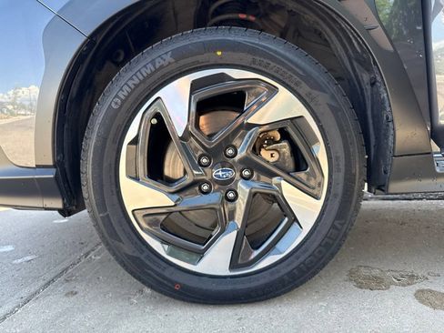 Used 2024 Subaru Crosstrek 2.5i Limited AWD/4WD image 27