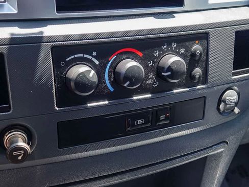 Used 2008 Dodge Ram 2500 Truck SXT w/ Popular Equipment Group RWD image 21
