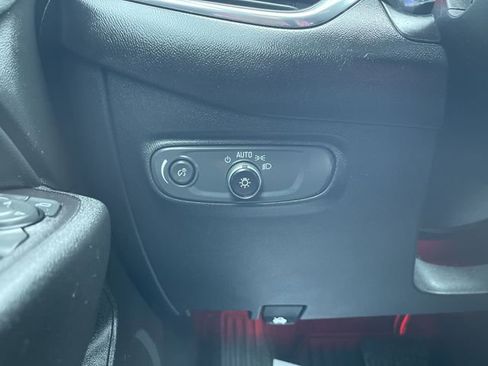 Certified 2019 Chevrolet Equinox LT image 18