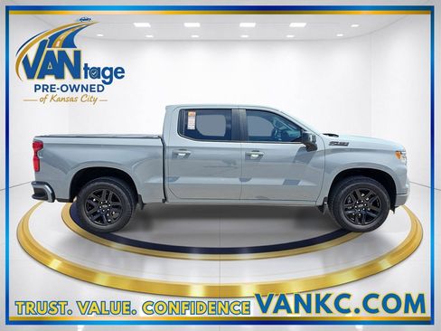 Used 2025 Chevrolet Silverado 1500 RST AWD/4WD image 5