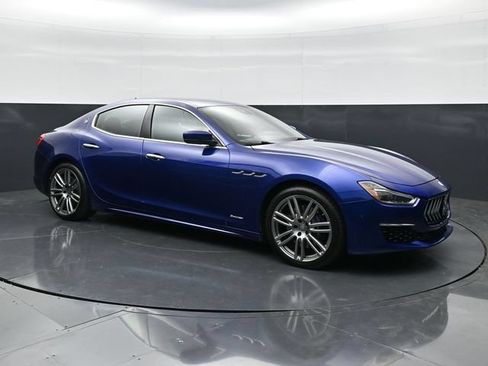 Used 2018 Maserati Ghibli S GranLusso AWD/4WD image 3