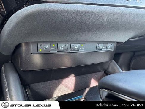 Used 2024 Lexus ES 350 w/ Premium Package image 31