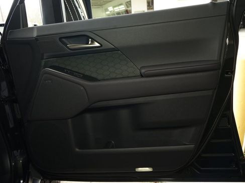 Used 2026 Lexus GX 550 w/ Accessory Package (32) image 20