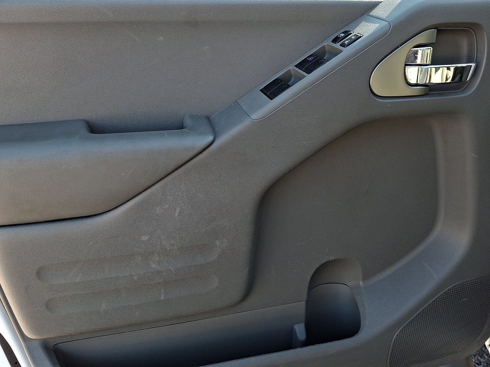 Certified 2020 Nissan Frontier SV AWD/4WD image 11