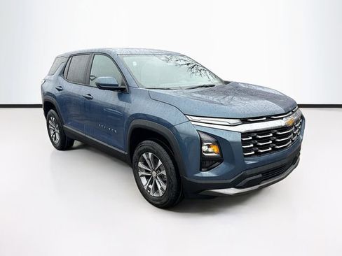 New 2026 Chevrolet Equinox LT w/ Convenience Package II image 3