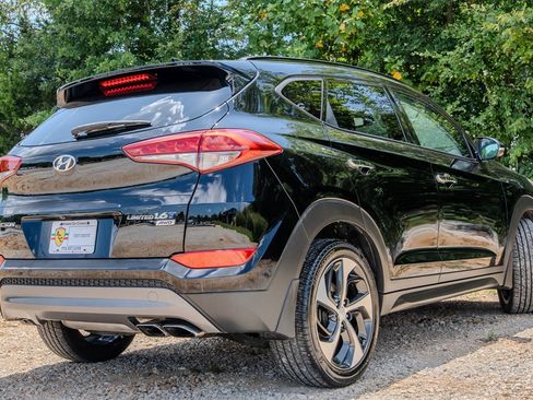 Used 2016 Hyundai Tucson Limited w/ Option Group 03 AWD/4WD image 5