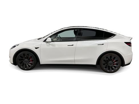 Certified 2023 Tesla Model Y Performance AWD/4WD image 3