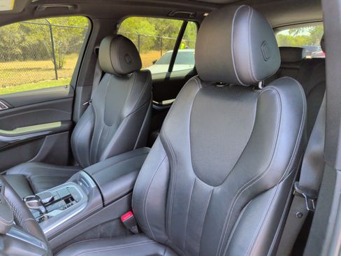 Used 2021 BMW X5 sDrive40i w/ M Sport Package RWD image 26