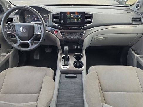 Used 2020 Honda Pilot EX image 9