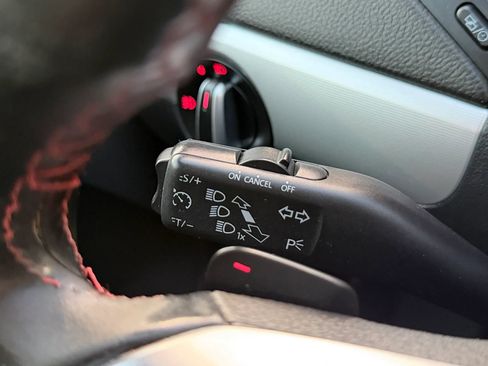 Used 2014 Volkswagen Jetta GLI Autobahn FWD image 29