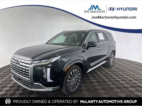 Certified 2025 Hyundai Palisade Calligraphy image 3