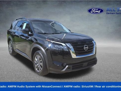 Used 2025 Nissan Pathfinder SV FWD image 1