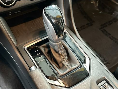 Used 2022 Subaru Crosstrek 2.5i Limited image 15