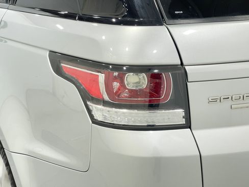 Used 2017 Land Rover Range Rover Sport HSE image 34
