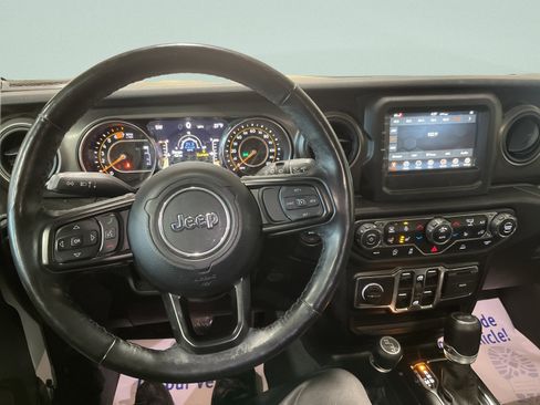 Used 2022 Jeep Wrangler Unlimited Sport image 15