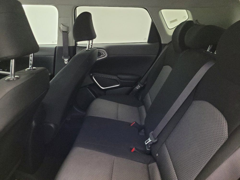 Used 2023 Kia Soul LX w/ Option Group 015 FWD image 18