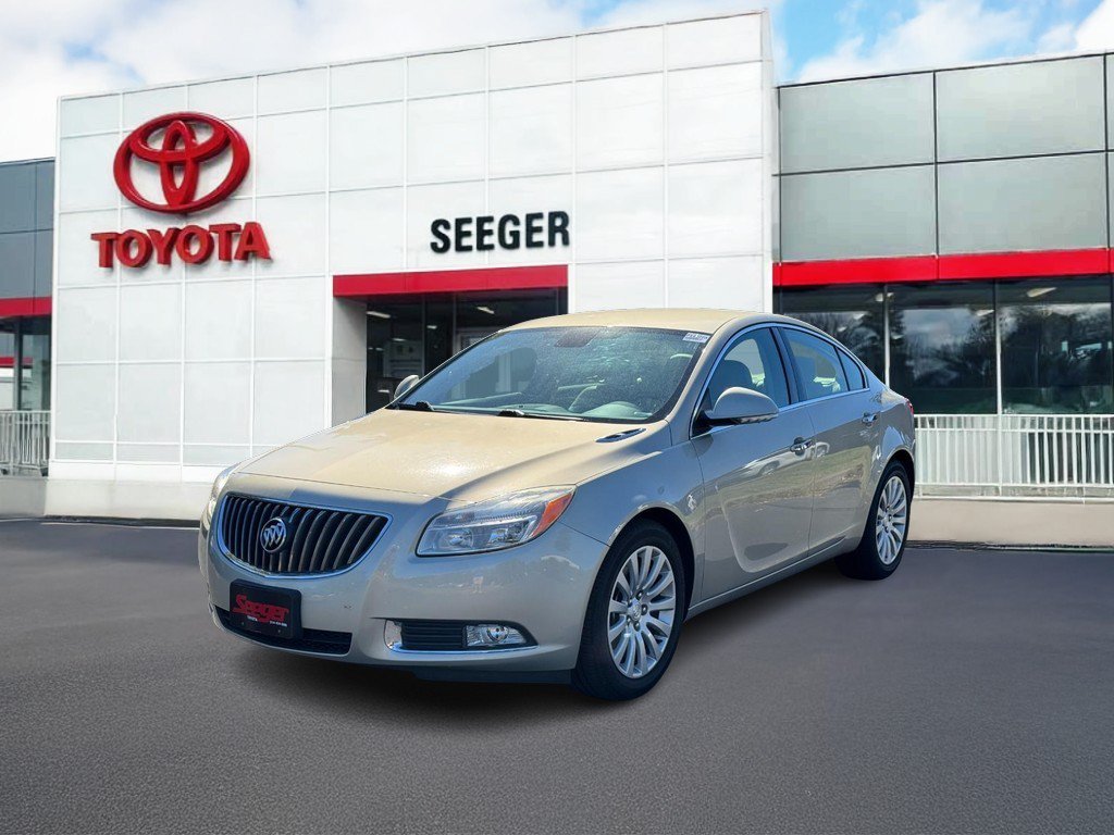 Used 2013 Buick Regal Premium FWD image 10