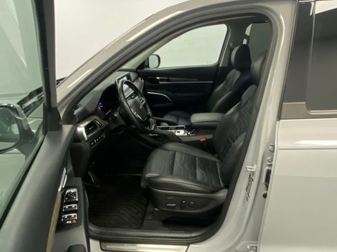 Used 2022 Kia Telluride SX w/ SX Prestige Package image 17