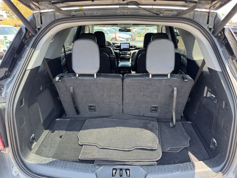 Used 2023 Ford Explorer Limited image 31