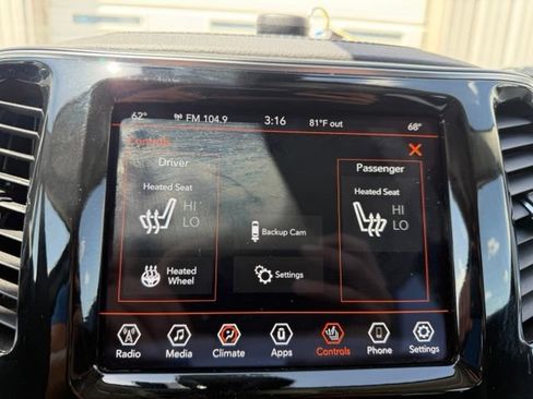 Used 2021 Jeep Cherokee Limited AWD/4WD image 25