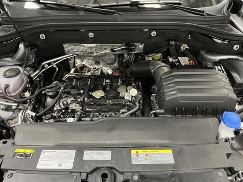 Used 2024 Volkswagen Atlas SEL Premium R-Line image 42