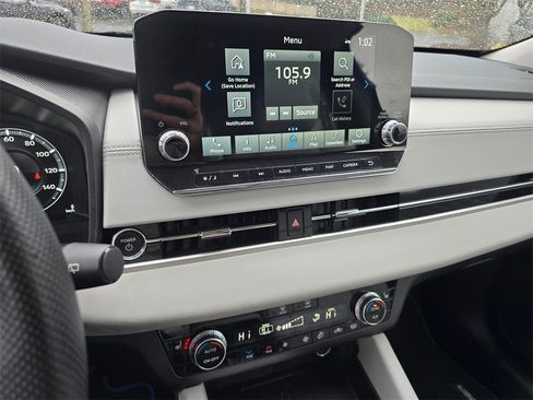 Used 2024 Mitsubishi Outlander SEL image 27