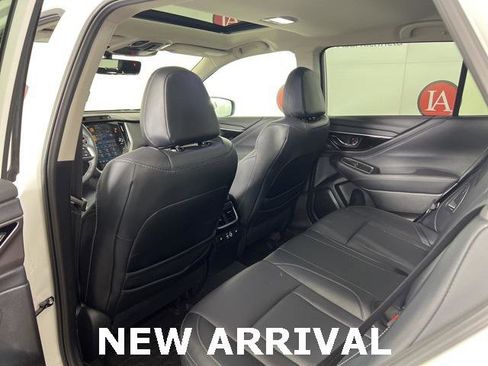 Used 2025 Subaru Outback Limited image 10