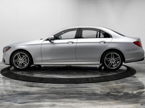 Used 2020 Mercedes-Benz E 350 4MATIC Sedan w/ Parking Assistance Package image 5