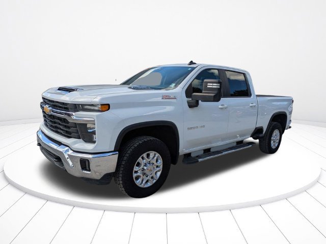 Used 2024 Chevrolet Silverado 2500 LT AWD/4WD image 8