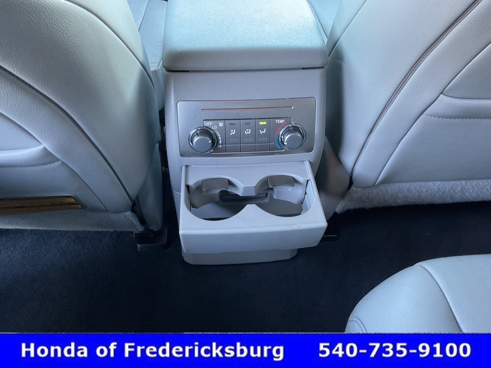 Used 2011 Toyota Highlander SE w/ Convenience Pkg AWD/4WD image 41