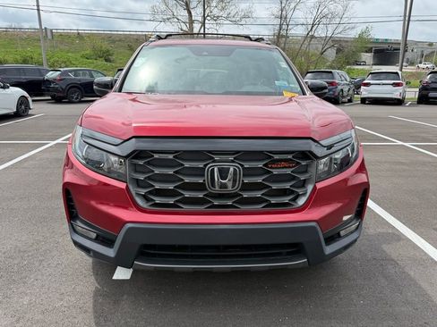 Used 2022 Honda Passport TrailSport image 2