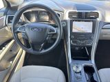 Used 2019 Ford Fusion SE image 3