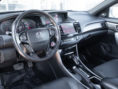 Used 2017 Honda Accord EX-L image 10