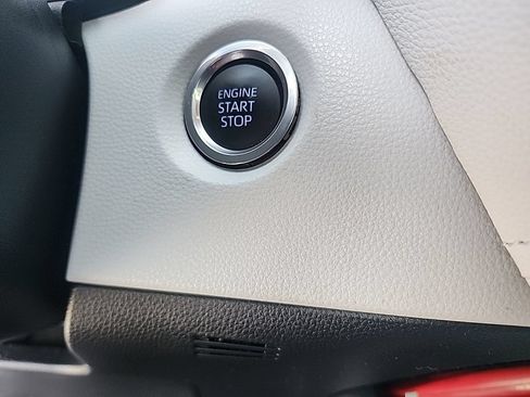 Used 2021 Toyota Corolla XSE FWD image 7