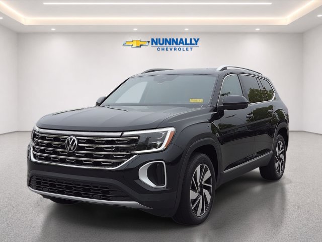 Used 2024 Volkswagen Atlas SEL AWD/4WD image 1