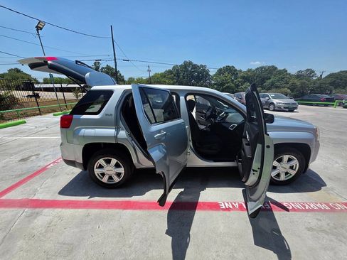 Used 2014 GMC Terrain SLE FWD image 31
