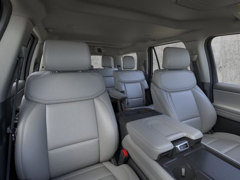 New 2026 Ford Expedition Active AWD/4WD image 10