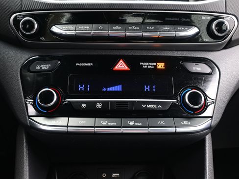 Used 2018 Hyundai Ioniq Limited w/ Ultimate Package 02 image 21