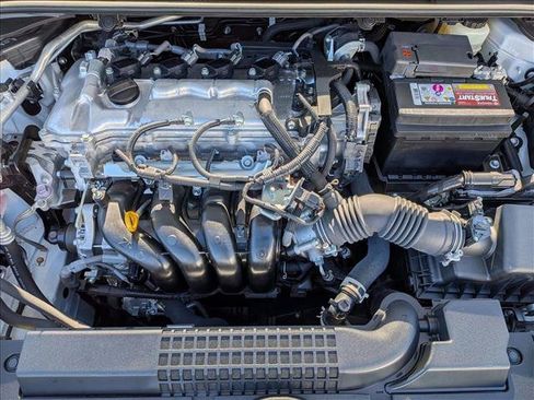 Used 2022 Toyota Corolla LE image 22