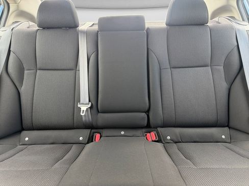 Used 2022 Subaru Legacy Premium AWD/4WD image 16