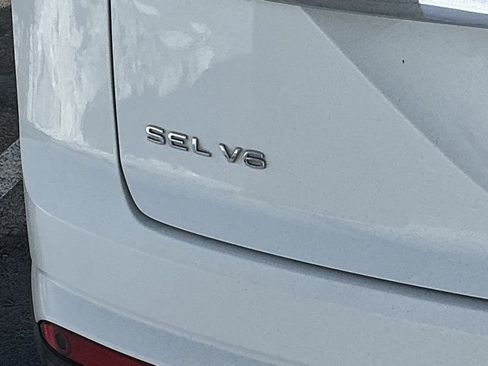 Used 2020 Volkswagen Atlas Cross Sport SEL image 8