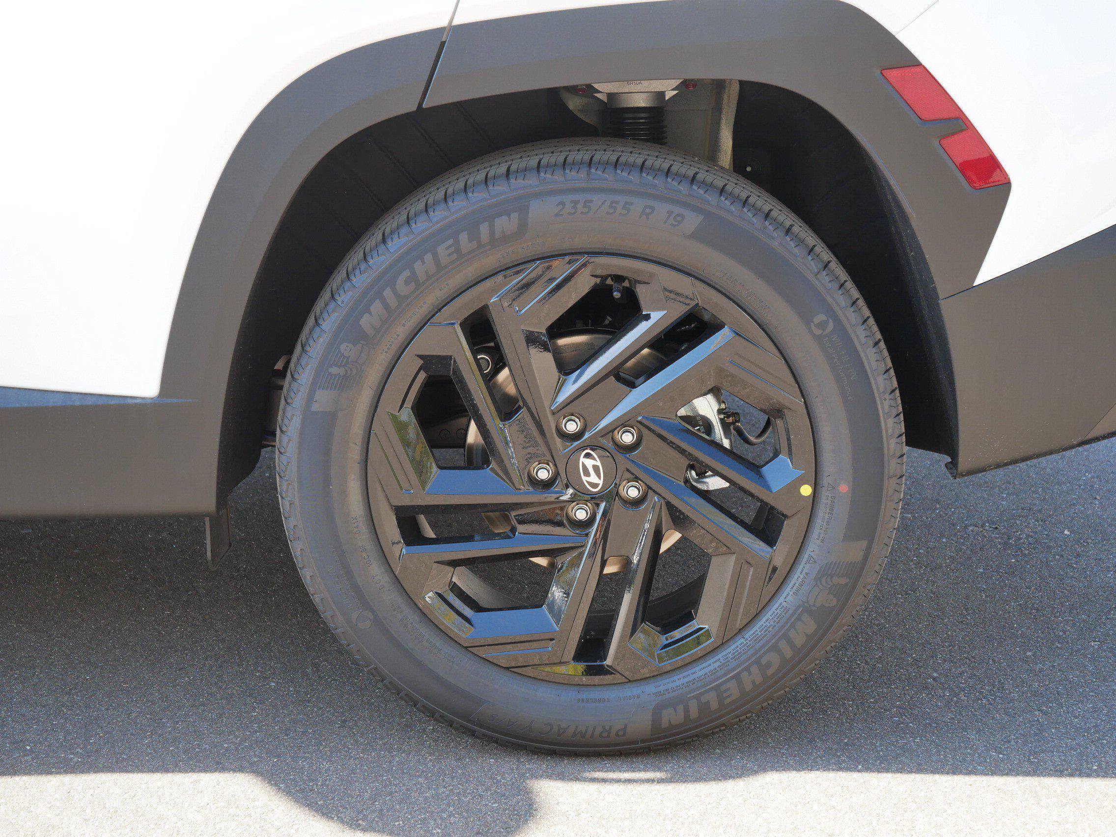 New 2026 Hyundai Tucson Limited AWD/4WD image 4