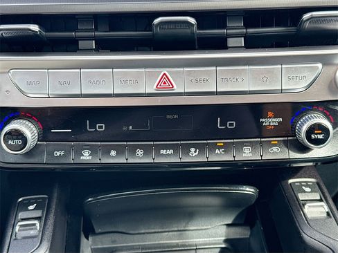 Used 2025 Kia Telluride S image 17