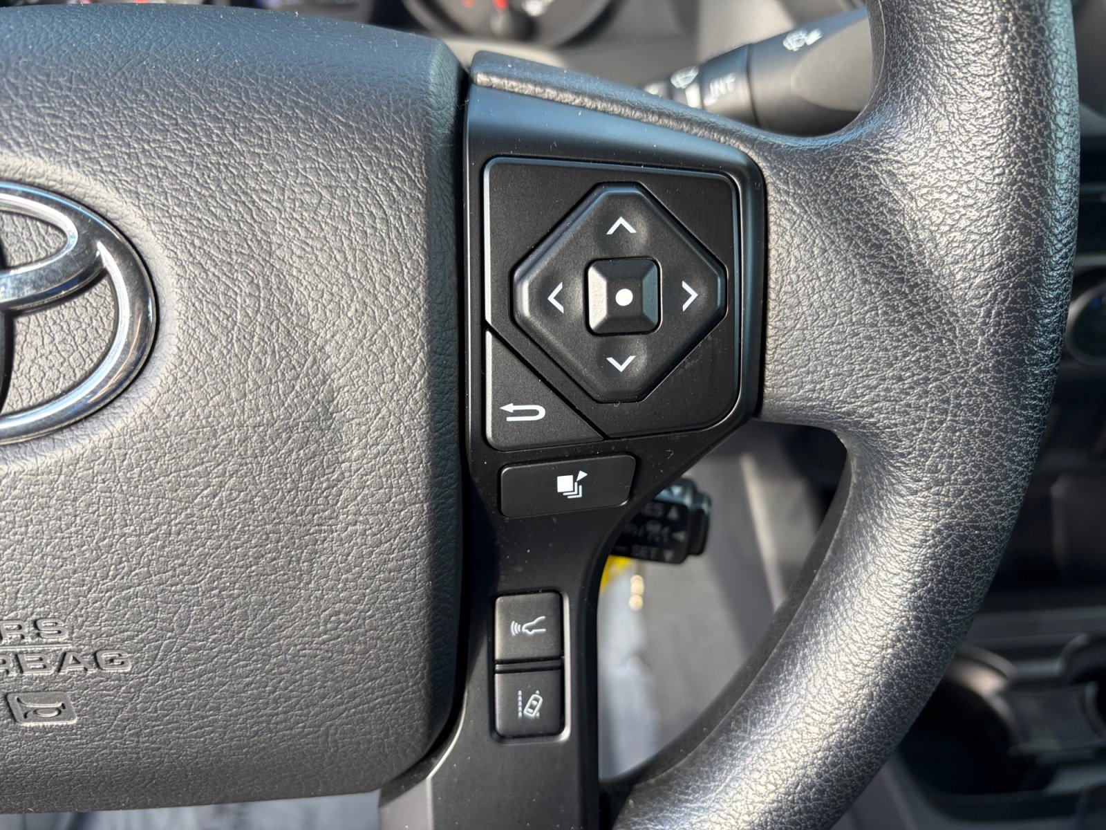 Certified 2021 Toyota Tacoma SR AWD/4WD image 15