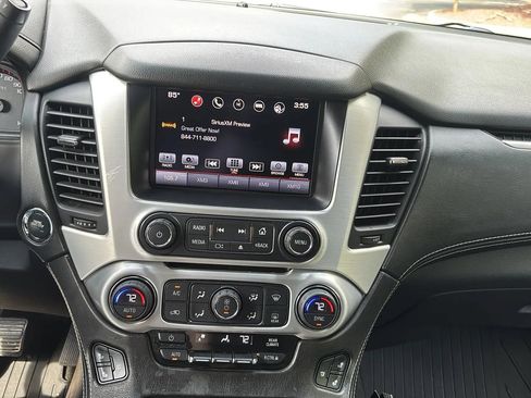 Used 2016 GMC Yukon SLT w/ Open Road Package AWD/4WD image 10