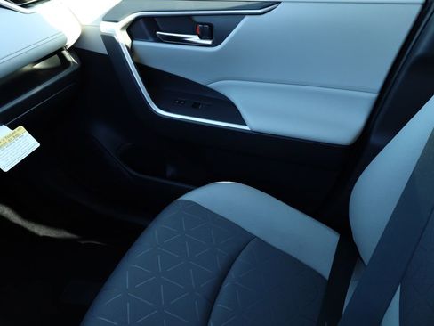 New 2025 Toyota RAV4 XLE image 10